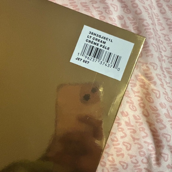 Michael Kors Crossbody Gift Set - Picture 7 of 7